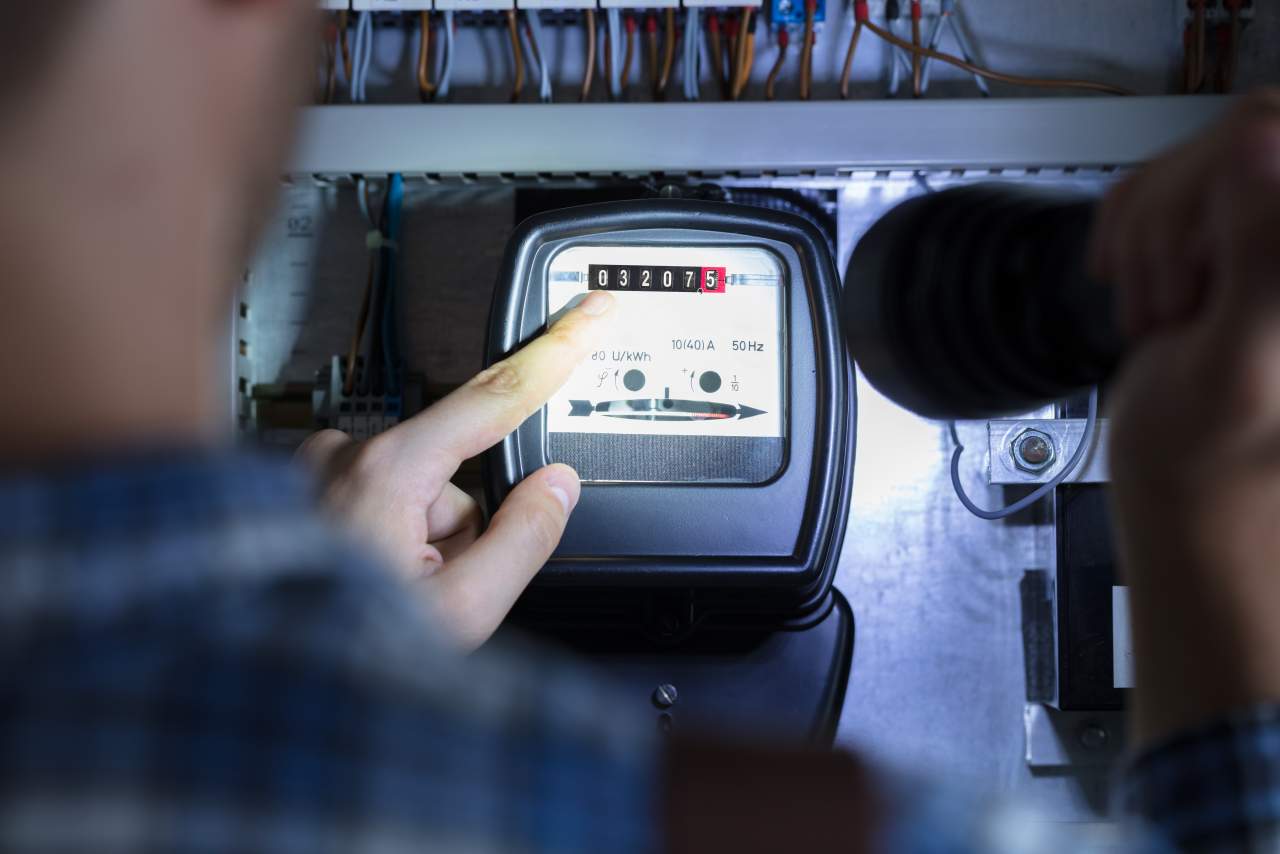 Plataforma QAE es la plataforma ciudadana que denuncia la refacturación eléctrica por parte de las compañías eléctricas en los Tribunales
