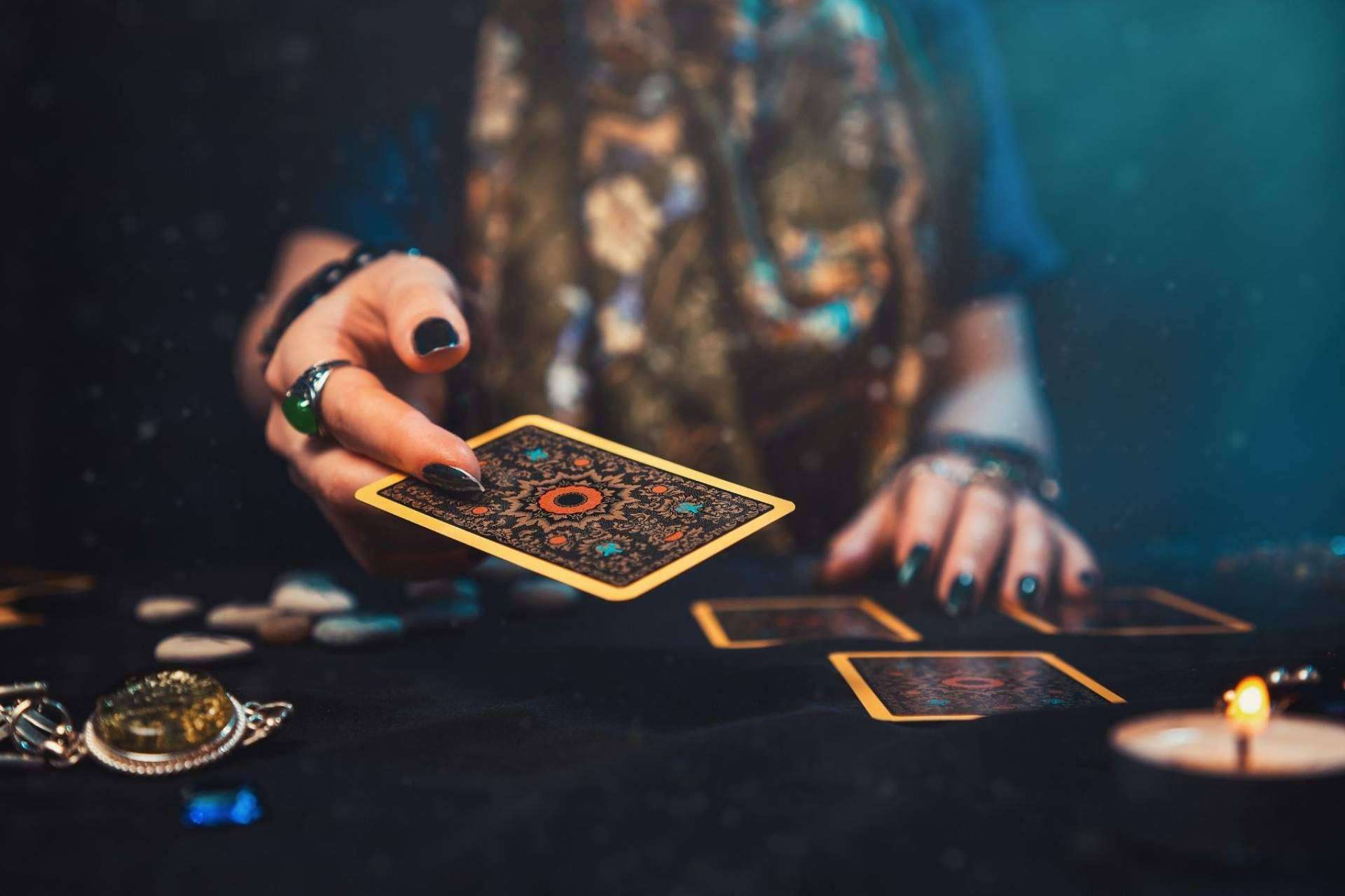 Nazaret Hermida: la profesional de la astrología que acierta en todos sus pronósticos