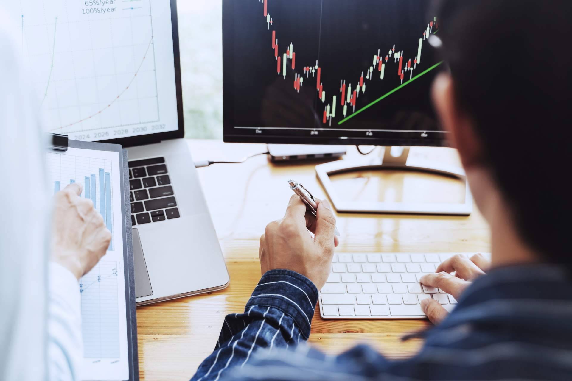 Servicio de un mentor con experiencia en Forex para operar con éxito: Fxinstitucional