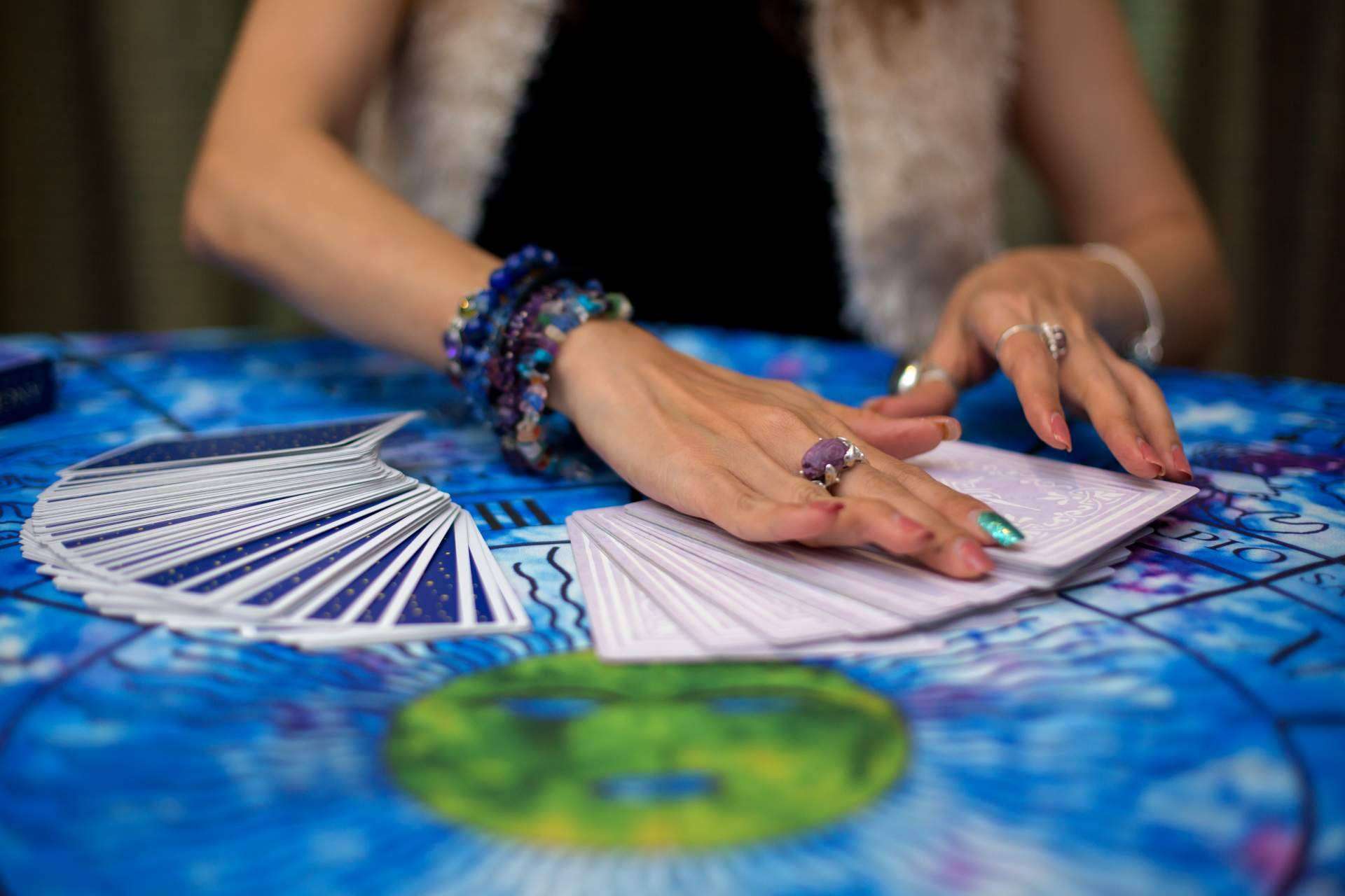El tarot telefónico de La casa del tarot y videncia da todas las respuestas
