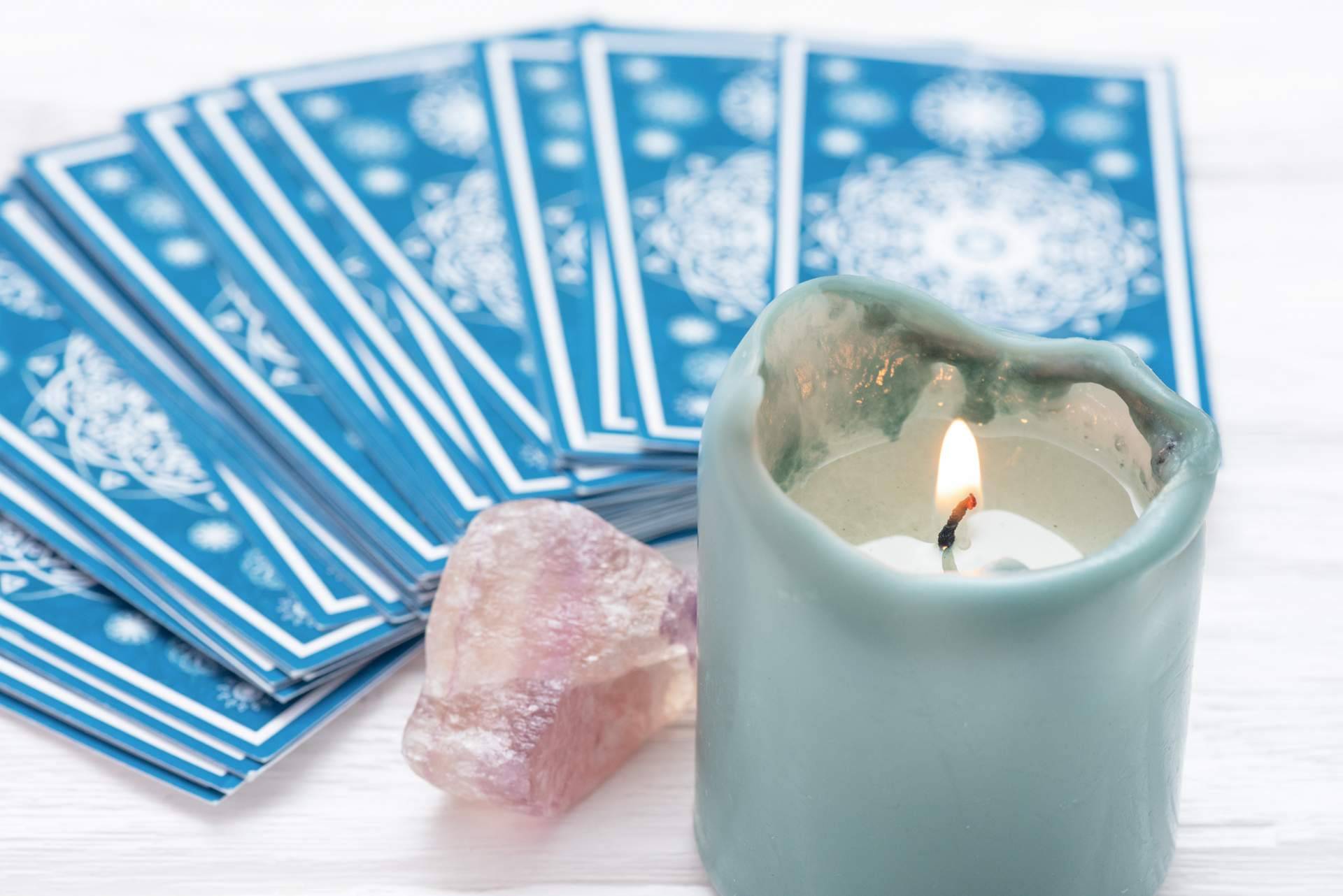 La consulta de una vidente por teléfono con La Casa del Tarot y Videncia