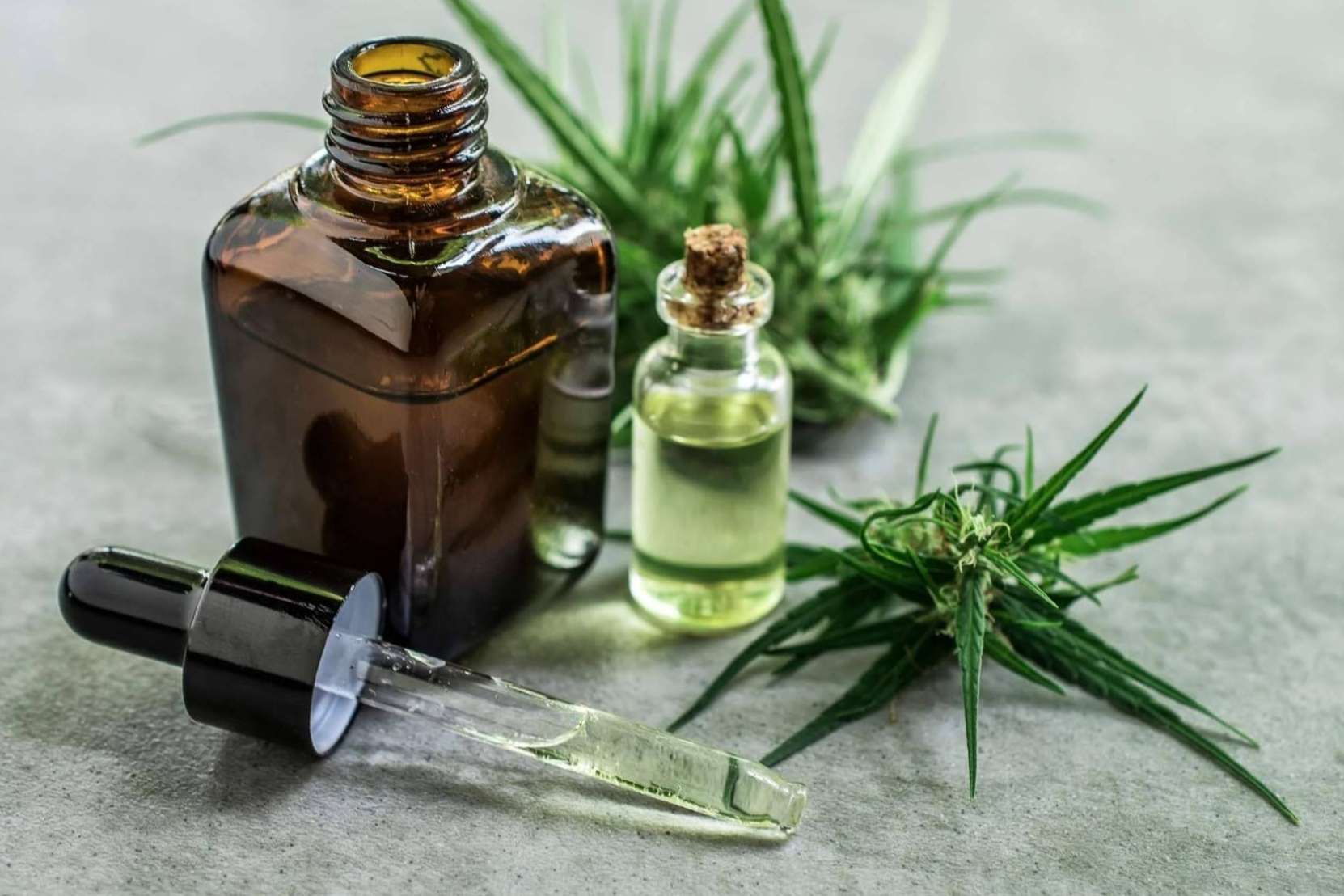 La importancia del CBD para tratamientos contra la inflamación, migrañas o dolor muscular, por A tú Vera oil