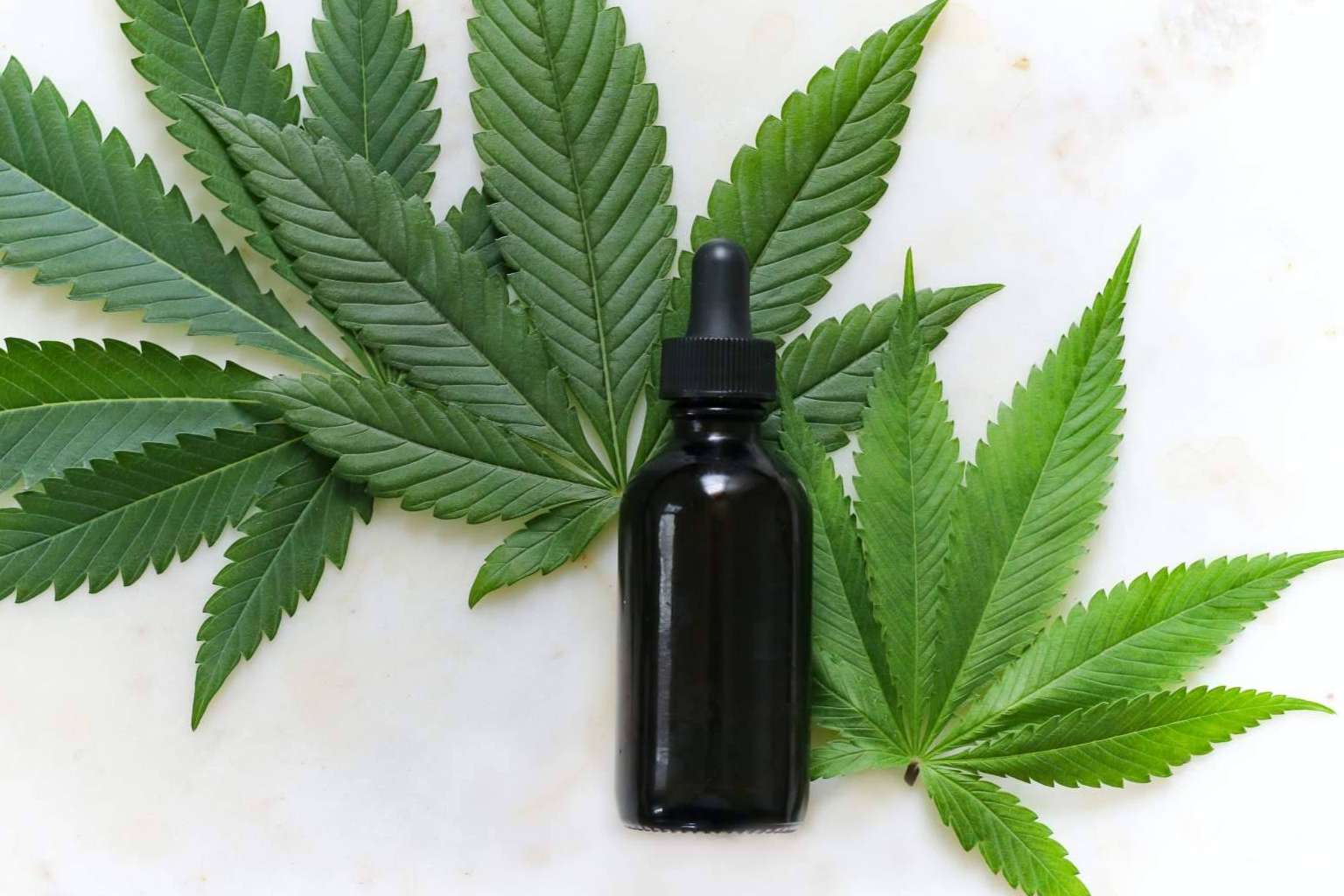 La efectividad del CBD para aliviar el dolor producido por la fibromialgia, por CBDrocks