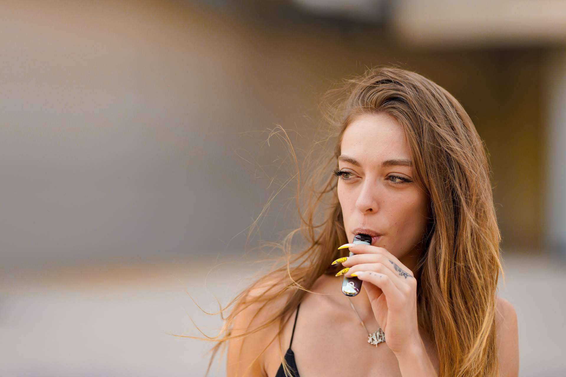 Cuál elegir según Ammo Vaper, ¿vaper desechable o recargable?