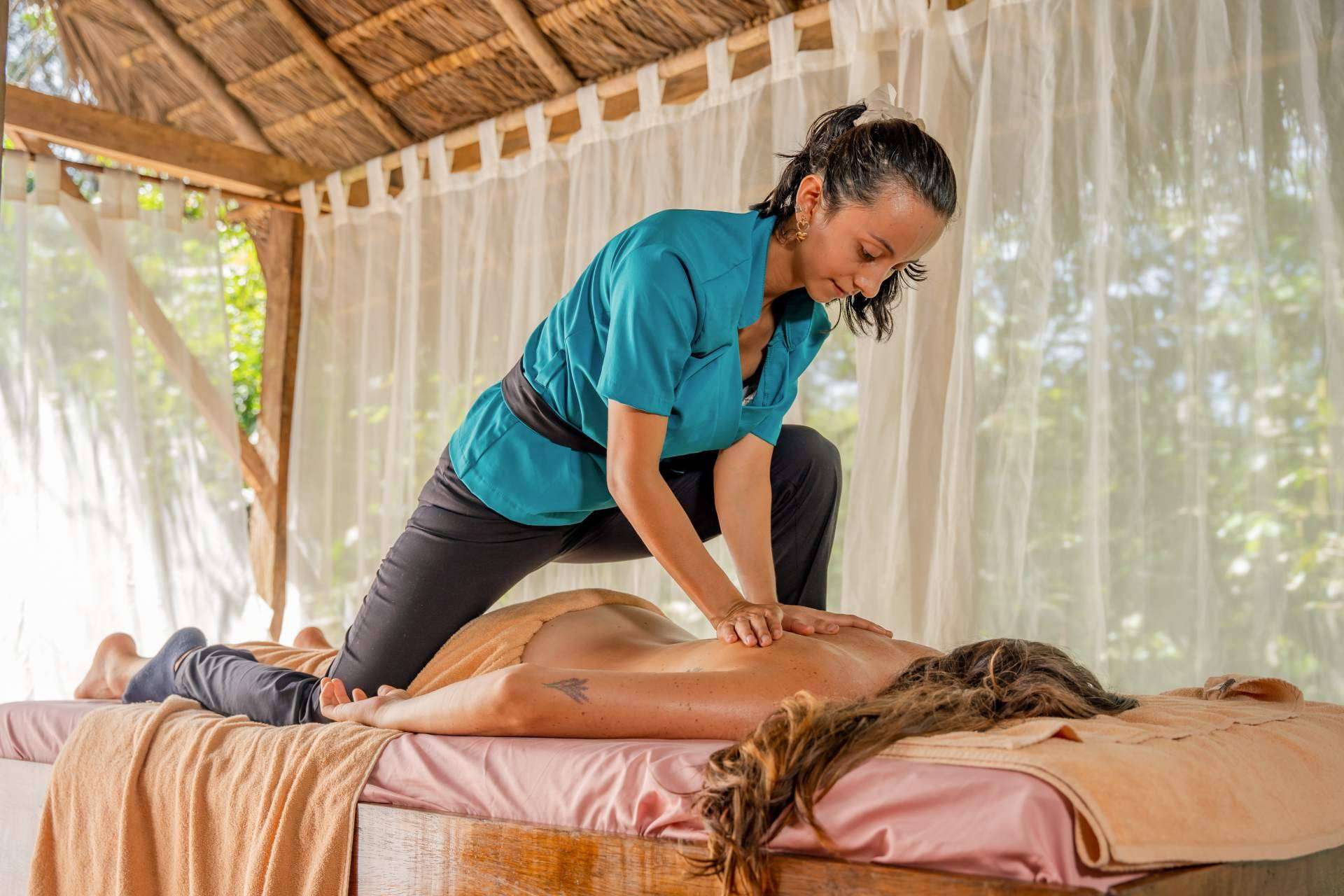 ¿En qué consiste el retreat center Hamadryade Lodge?