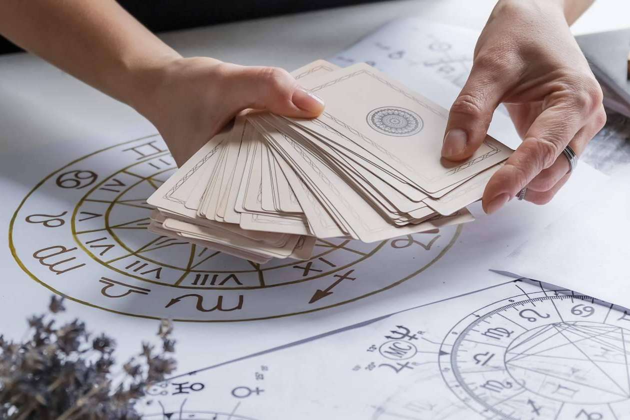 Mónica Triple Luna, experta en rituales esotéricos