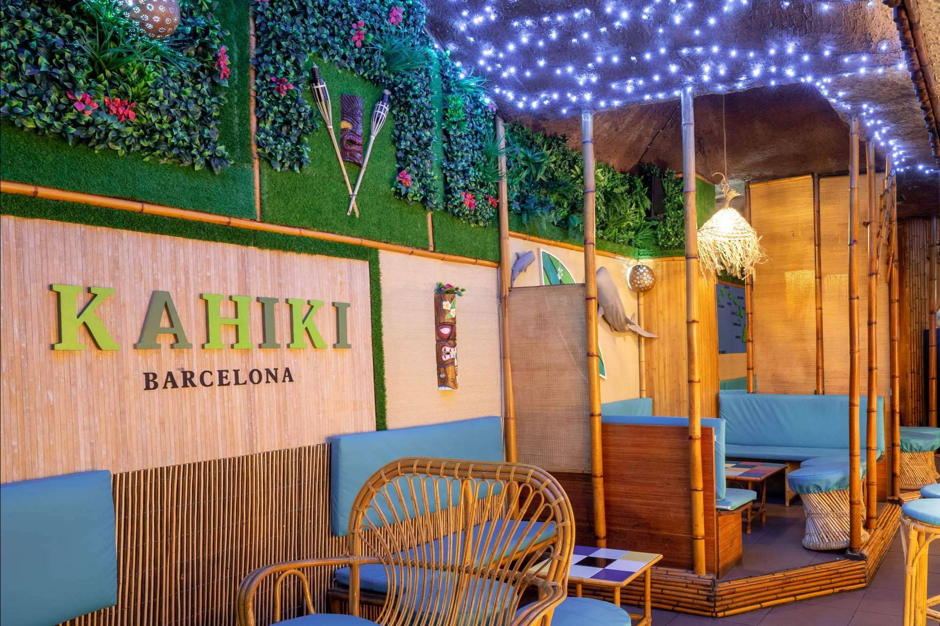 Kahiki ofrece una auténtica experiencia de coctelería hawaiana en el corazón de Barcelona
